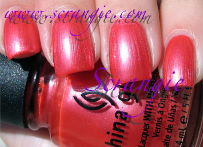 Nail polish swatch / manicure of shade China Glaze Coral Star