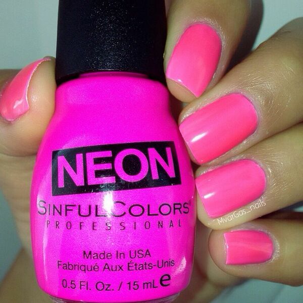 Nail polish swatch / manicure of shade Sinful Colors Bright B4 Ur Eyes