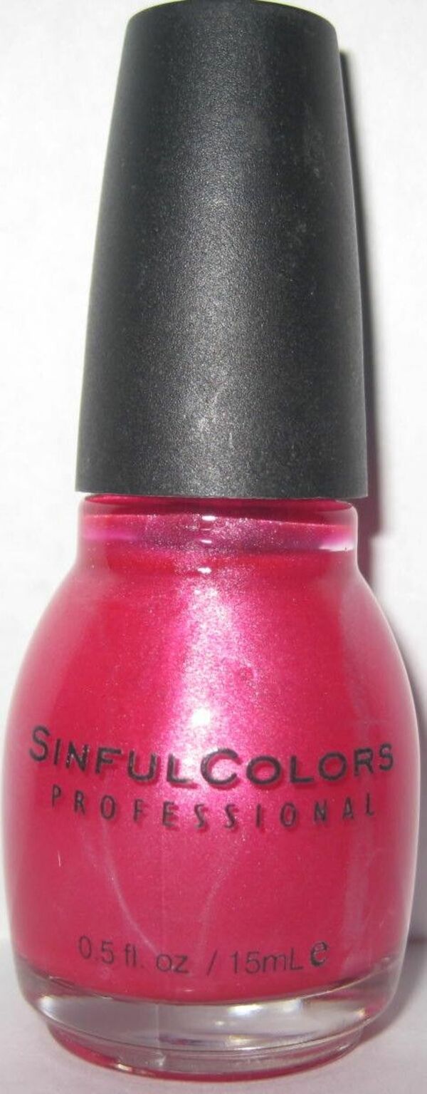 Nail polish swatch / manicure of shade Sinful Colors Scarlet