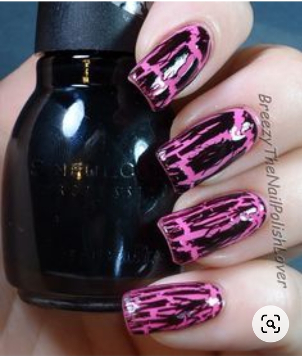 Nail polish swatch / manicure of shade Sinful Colors Black Crackle