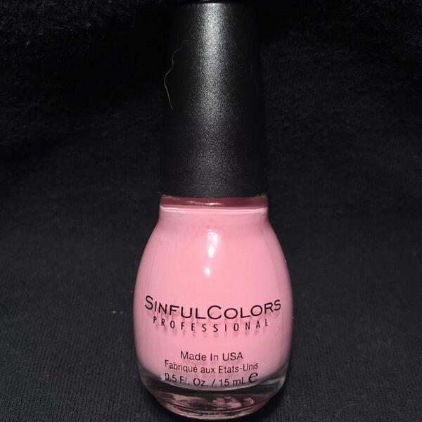 Nail polish swatch / manicure of shade Sinful Colors Pink Smart