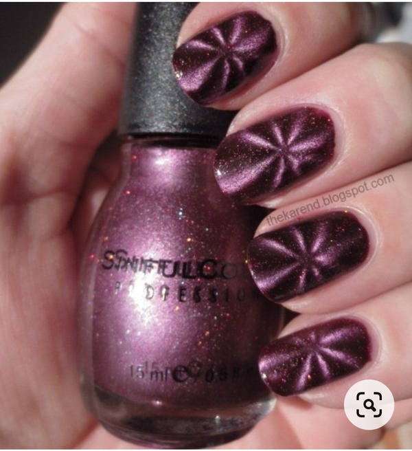 Nail polish swatch / manicure of shade Sinful Colors Captivate Me