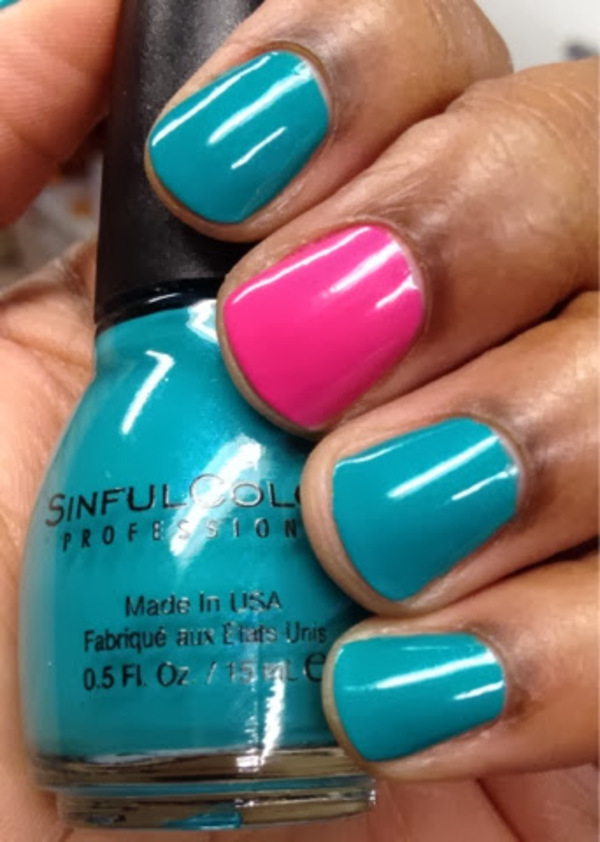 Nail polish swatch / manicure of shade Sinful Colors Beatnik