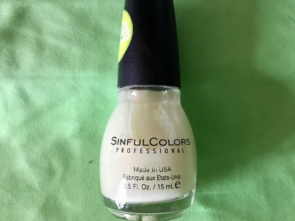 Nail polish swatch / manicure of shade Sinful Colors Glow In The Dark