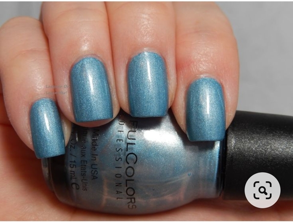 Nail polish swatch / manicure of shade Sinful Colors Blue Sensation