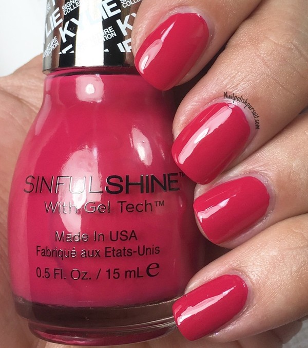 Nail polish swatch / manicure of shade Sinful Colors Kween