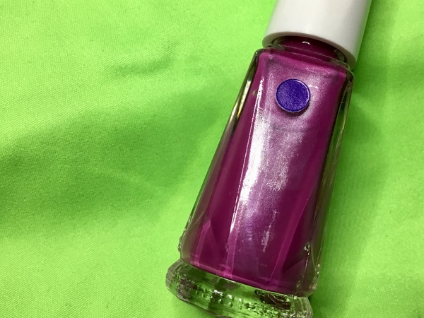 Nail polish swatch / manicure of shade Layla CE58