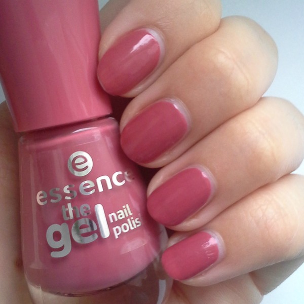 Nail polish swatch / manicure of shade essence My love diary