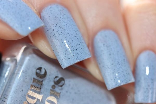 Nail polish swatch / manicure of shade Cirque Colors Robin
