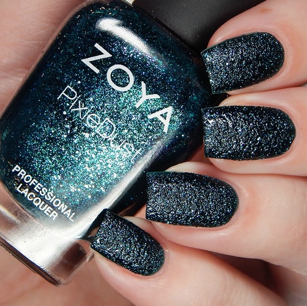 Nail polish swatch / manicure of shade Zoya Juniper