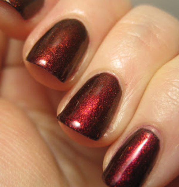 Nail polish swatch / manicure of shade Sally Hansen Ruby Emerald