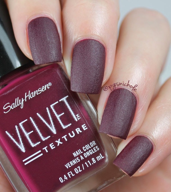 Nail polish swatch / manicure of shade Sally Hansen Lavish