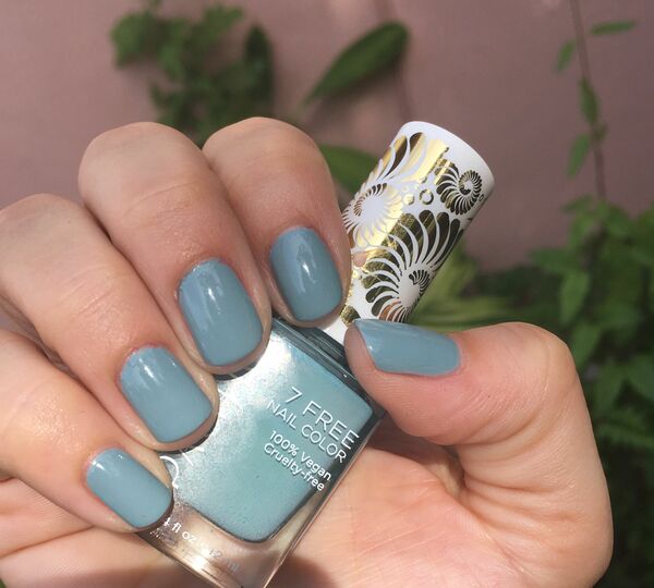 Nail polish swatch / manicure of shade Pacifica Dolphin