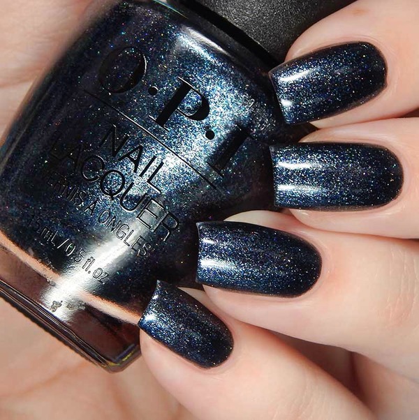 Nail polish swatch / manicure of shade OPI Coalmates