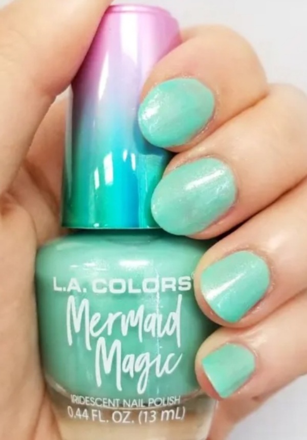 Nail polish swatch / manicure of shade L.A. Colors Sea Life