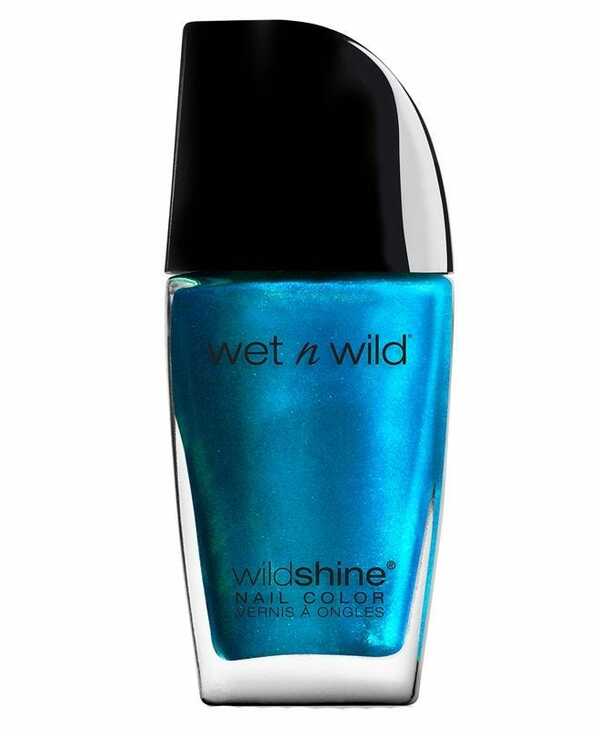 Nail polish swatch / manicure of shade wet n wild Bijou Blue