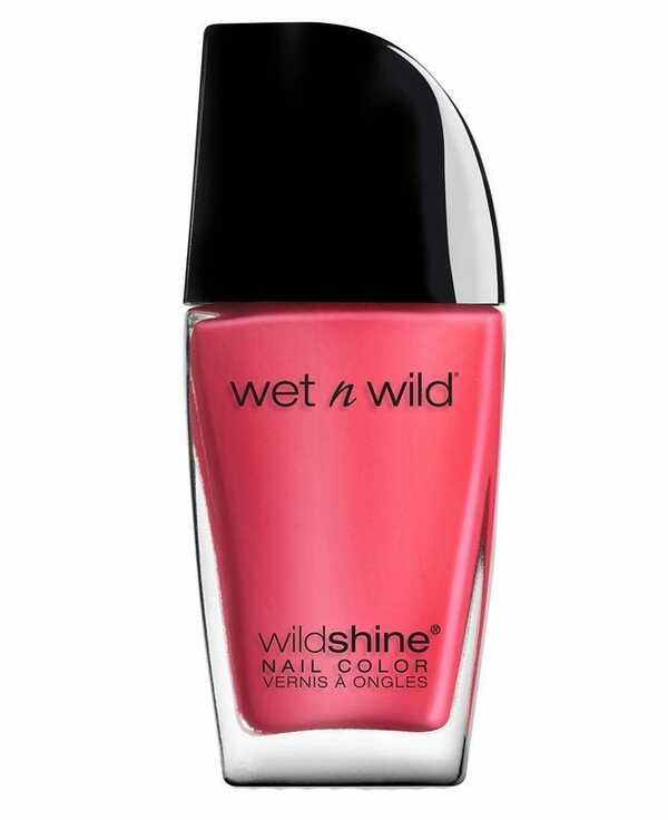 Nail polish swatch / manicure of shade wet n wild Dreamy Poppy