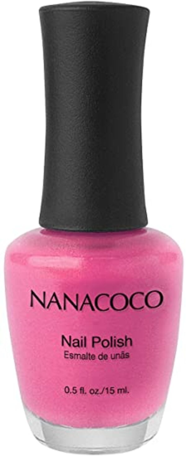 Nail polish swatch / manicure of shade Nanacoco Gossip Girl