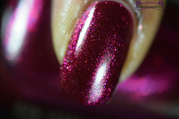 Nail polish swatch / manicure of shade Zoya Marjorie