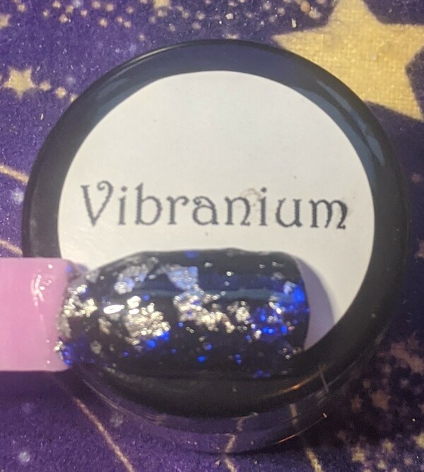 Nail polish swatch / manicure of shade Aeridian Way Vibranium