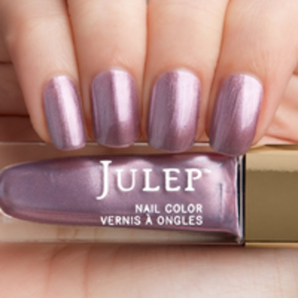 Nail polish swatch / manicure of shade Julep Abundance