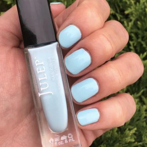 Nail polish swatch / manicure of shade Julep Liesl