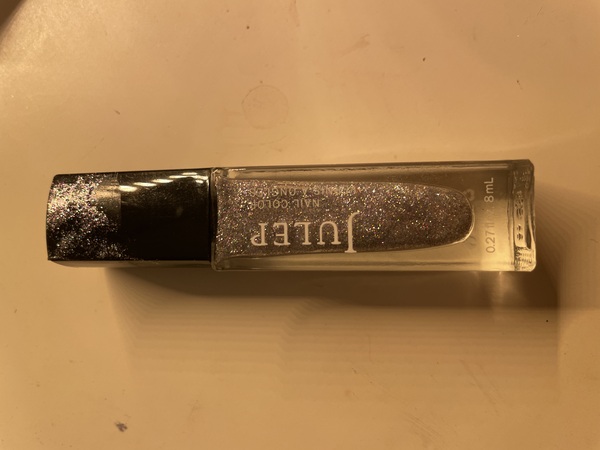 Nail polish swatch / manicure of shade Julep Samma