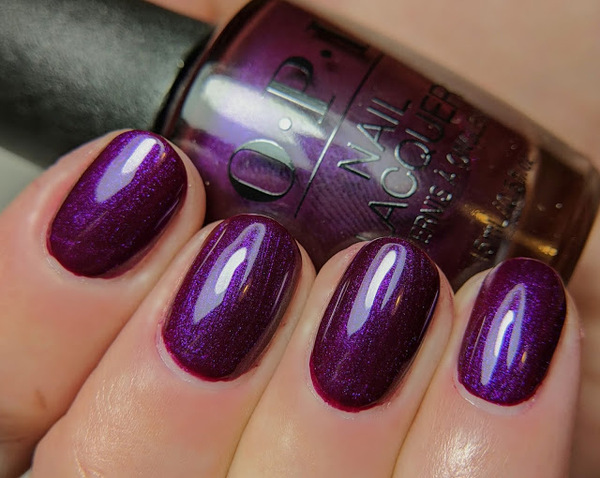 Nail polish swatch / manicure of shade OPI Let's Take an Elfie