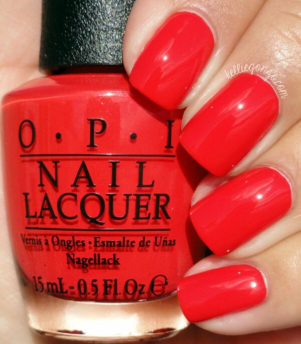 Nail polish swatch / manicure of shade OPI "Meet My Decorator"