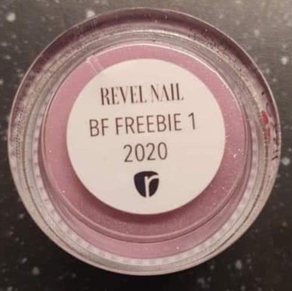 Nail polish swatch / manicure of shade Revel 2020 Black Friday Freebie 1