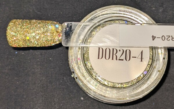 Nail polish swatch / manicure of shade Revel DOR20-4