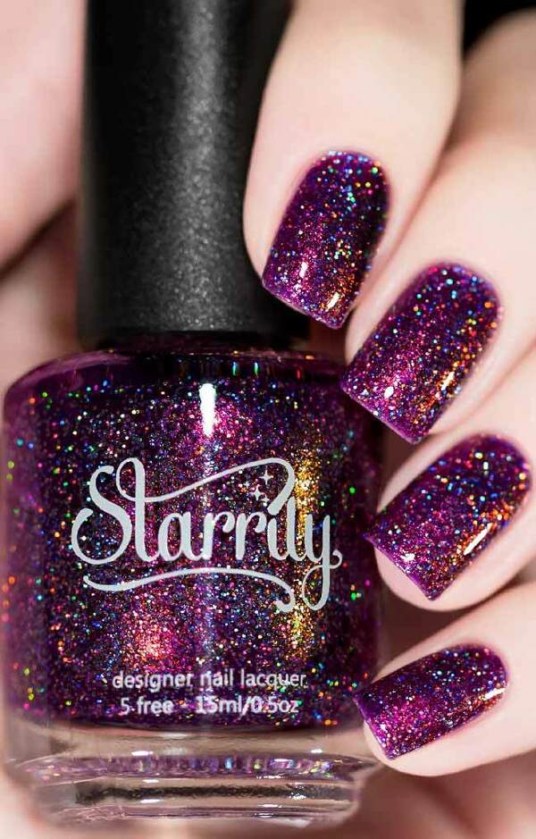 Nail polish swatch / manicure of shade Starrily Stargazer
