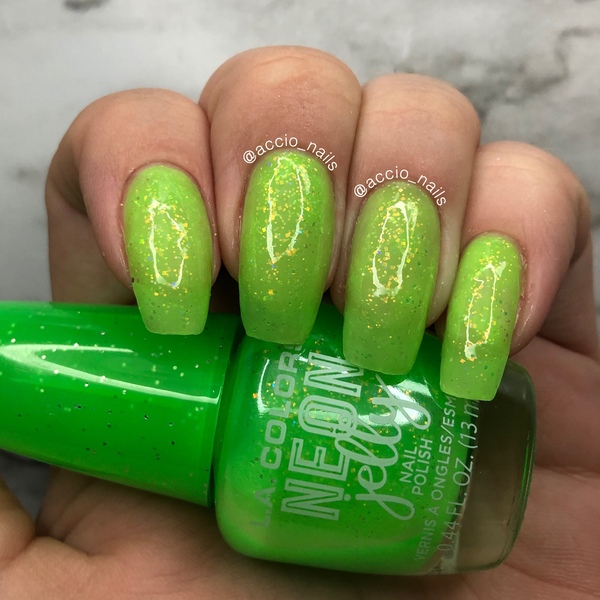 Nail polish swatch / manicure of shade L.A. Colors Electric lime
