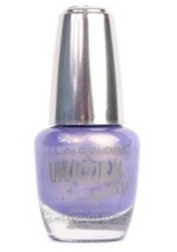 Nail polish swatch / manicure of shade L.A Colors Sweet Enchantment