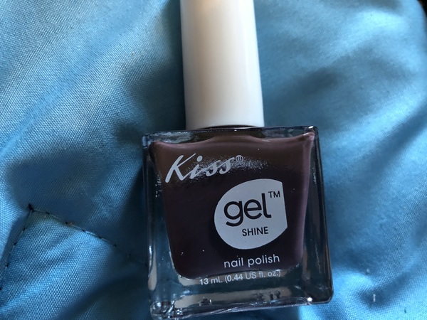 Nail polish swatch / manicure of shade Kiss Purple