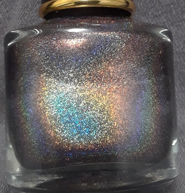 Nail polish swatch / manicure of shade Born Pretty Papakolea Breeze