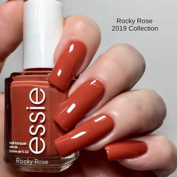 Nail polish swatch / manicure of shade essie Rocky rose