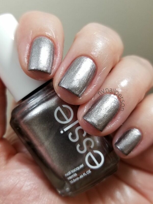 Nail polish swatch / manicure of shade essie Gadget-free