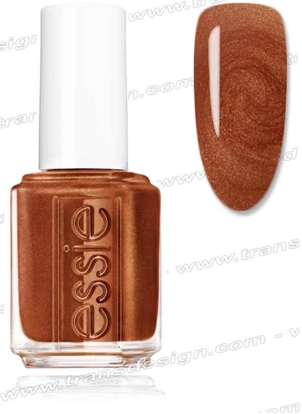 Nail polish swatch / manicure of shade essie Cargo cameo