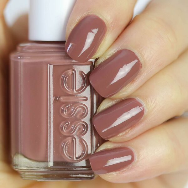 Nail polish swatch / manicure of shade essie Clothing optional