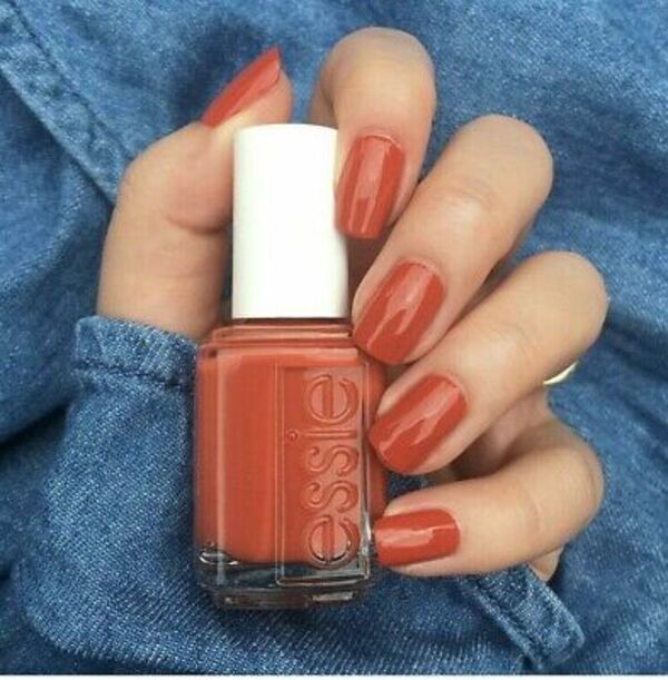Nail polish swatch / manicure of shade essie Yes I canyon