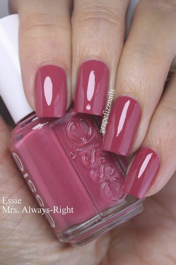 Nail polish swatch / manicure of shade essie Mrs always-right