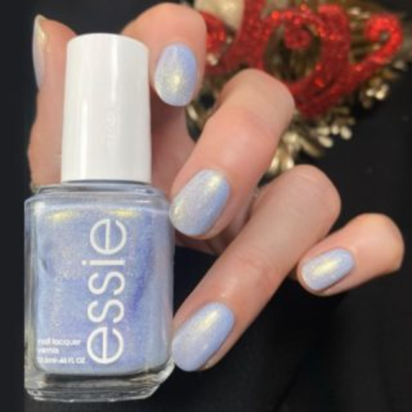 Nail polish swatch / manicure of shade essie Love at frost sight