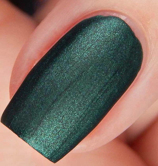Nail polish swatch / manicure of shade China Glaze The Perfect Holly-day