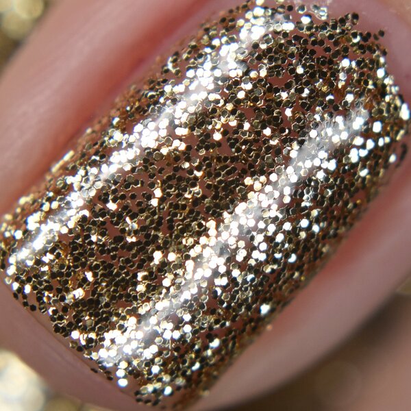 Nail polish swatch / manicure of shade Orly Untouchable Decadence