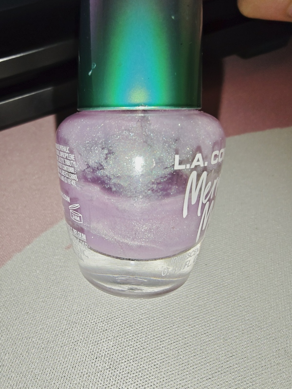 Nail polish swatch / manicure of shade L.A. Colors Mystical