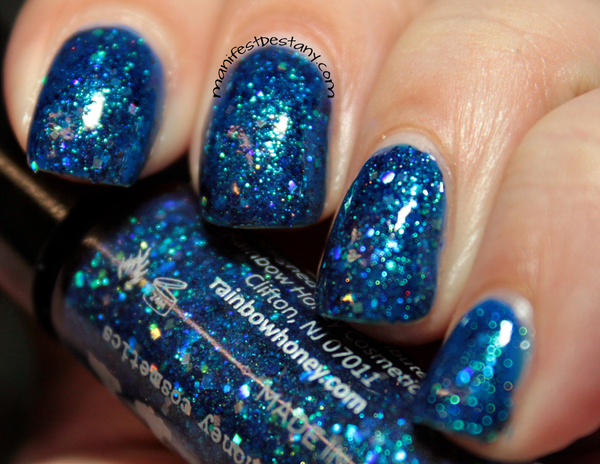 Nail polish swatch / manicure of shade Rainbow Honey Midnight Fountain