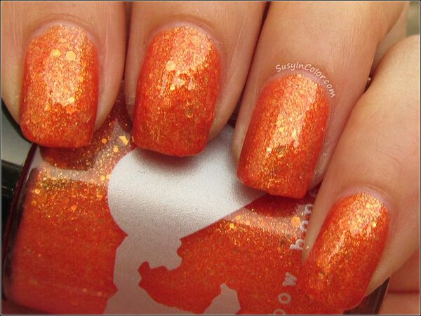 Nail polish swatch / manicure of shade Rainbow Honey Fire Spring