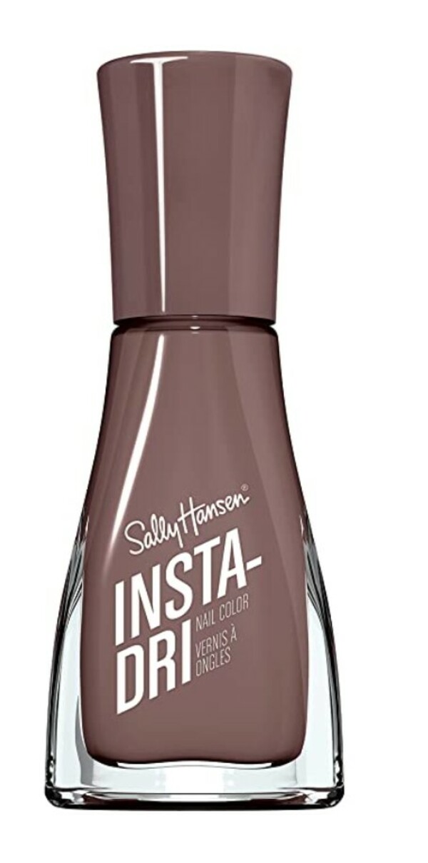 Nail polish swatch / manicure of shade Sally Hansen Slick Slate