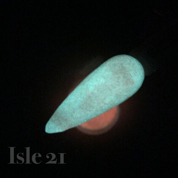 Nail polish swatch / manicure of shade Isle 21 Glowing Corals